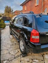Hyundai Tucson 10.2006  Benzin/LPG  180 PS... - Hyundai TUCSON mit LPG-Antrieb: Geländewagen