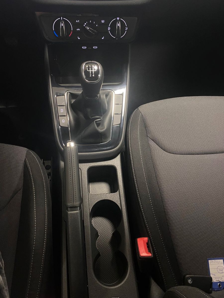 Fahrzeugabbildung SKODA Fabia 1.0 TSI Garantie 2031/100.000KM+Selection+