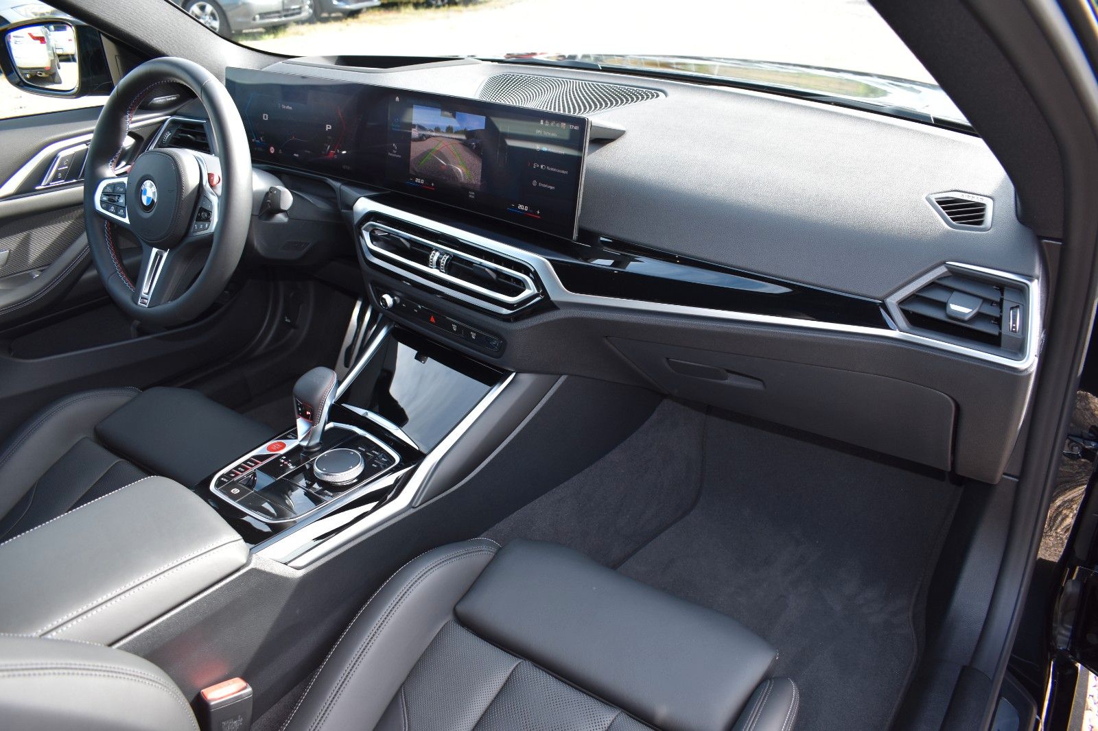 Fahrzeugabbildung BMW M4 Coupe xDrive Competition