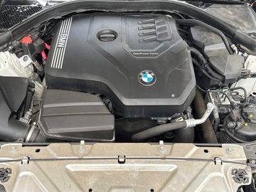 BMW 320i xDrive Limousine Sport Line DAB LED Shz