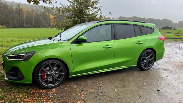 Ford Focus 2,3 EcoBoost ST X Turnier Pano/B&O/AHK