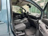 Toyota Proace City 1,5-l-D-4D 96kW L1 Team Deutschl... - blaue Toyota PROACE CITY