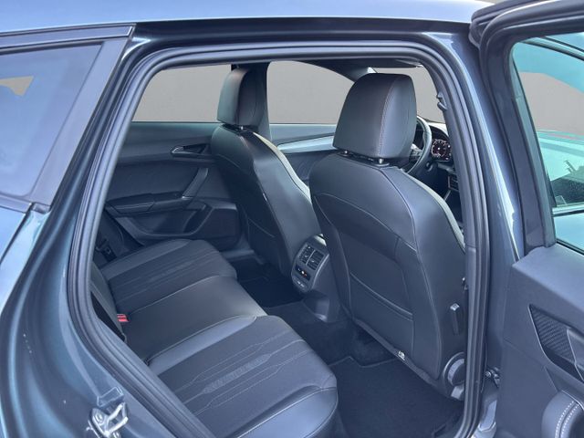 Formentor 1.5l TSI DSG *PANO+Navi+ACC+PDC+RFK+FU