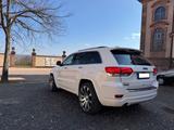 Jeep Grand Cherokee Overland 3.0 V6 M.-Jet 22 Zoll - Jeep Grand Cherokee aus 2014 mit Diesel-Antrieb: Geländewagen