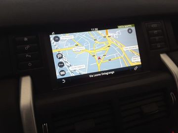 Land-Rover Discovery Sport - 8