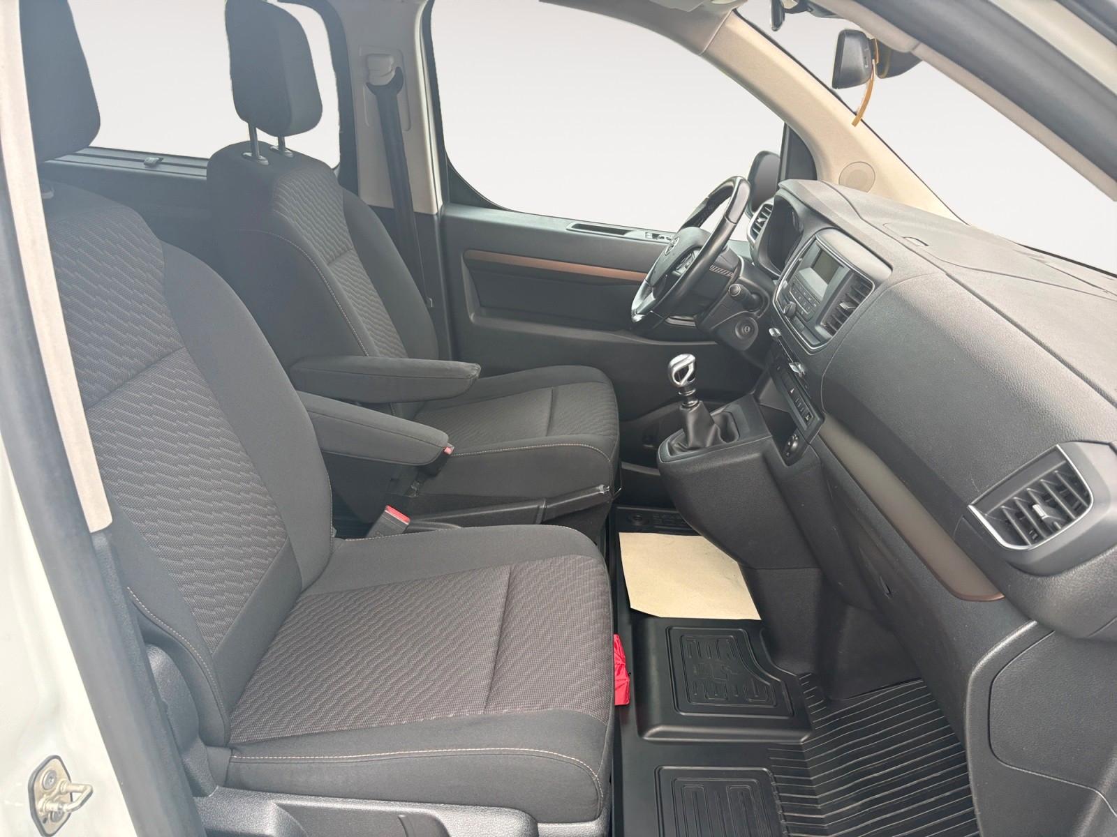 Toyota Proace Verso 1.5  L1 Family  *Rollstuhlrampe*