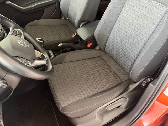 Fahrzeugabbildung Volkswagen T-Cross 1.0 TSI LIFE APP-CONNECT ACC GJR