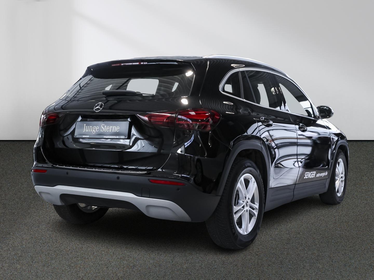 Mercedes-Benz GLA 200 Rückfahrkamera Sitzheizung MBUX-Navi LED