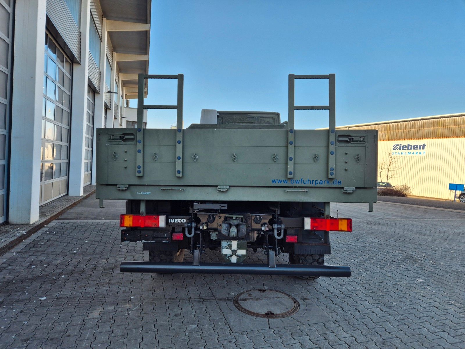 Fahrzeugabbildung Iveco Eurocargo 100E22 4x4 Pritsche