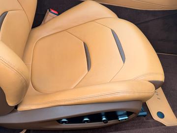 2018 Ferrari GTC4LUSSO — миниатюра 12