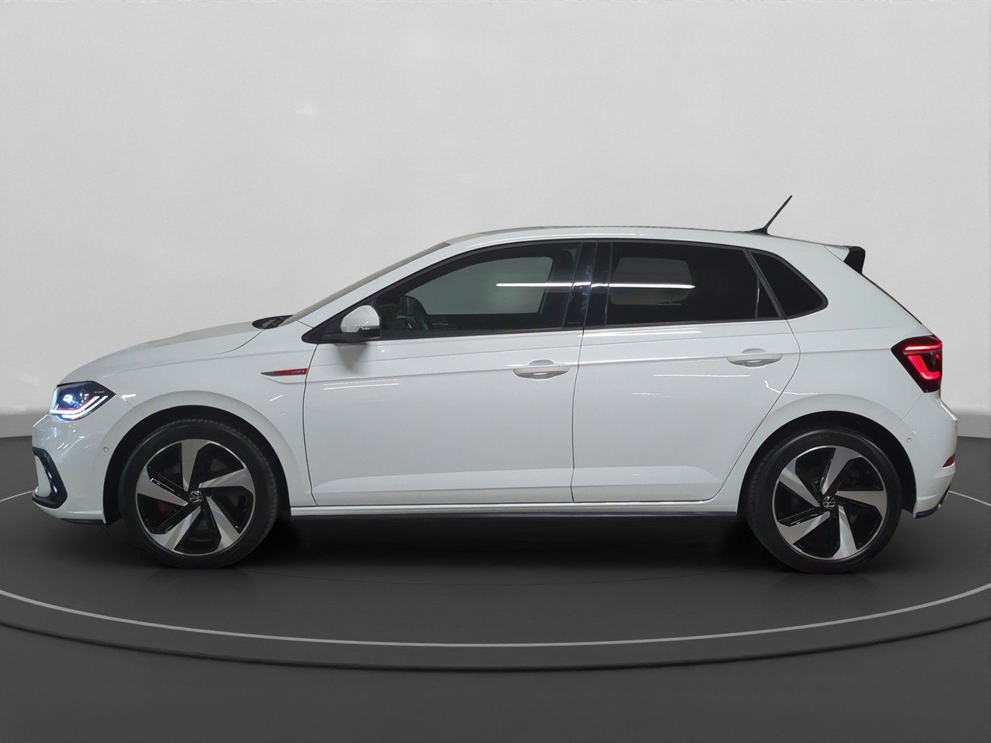 Volkswagen Polo GTI 2.0 TSI DSG MATRIX KLIMA NAVI foto 3