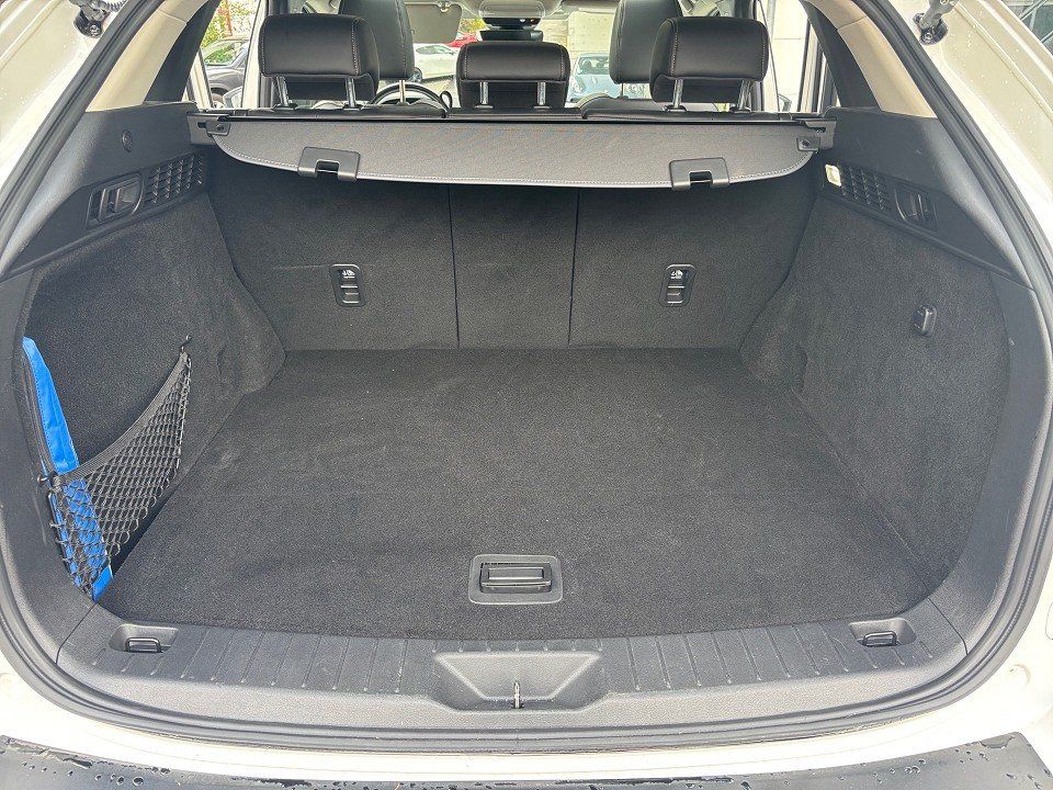 Fahrzeugabbildung Mazda CX-60 Plug-in HOMURA CON-P DRI-P COM-P PAN-P