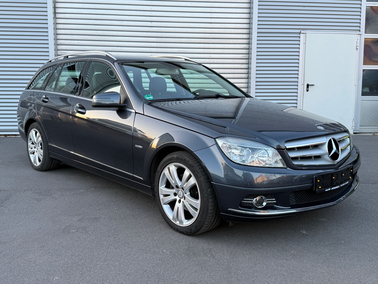 Fahrzeugabbildung Mercedes-Benz C 200 T CGI BlueEff Avantgarde Aut AHK GRA SHZ