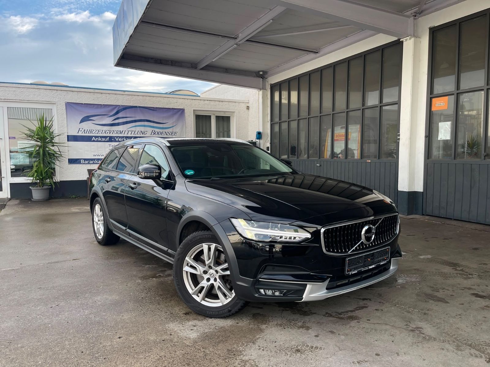 Volvo V90 Cross Country AWD