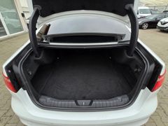 Fahrzeugabbildung XF AWD Automatik