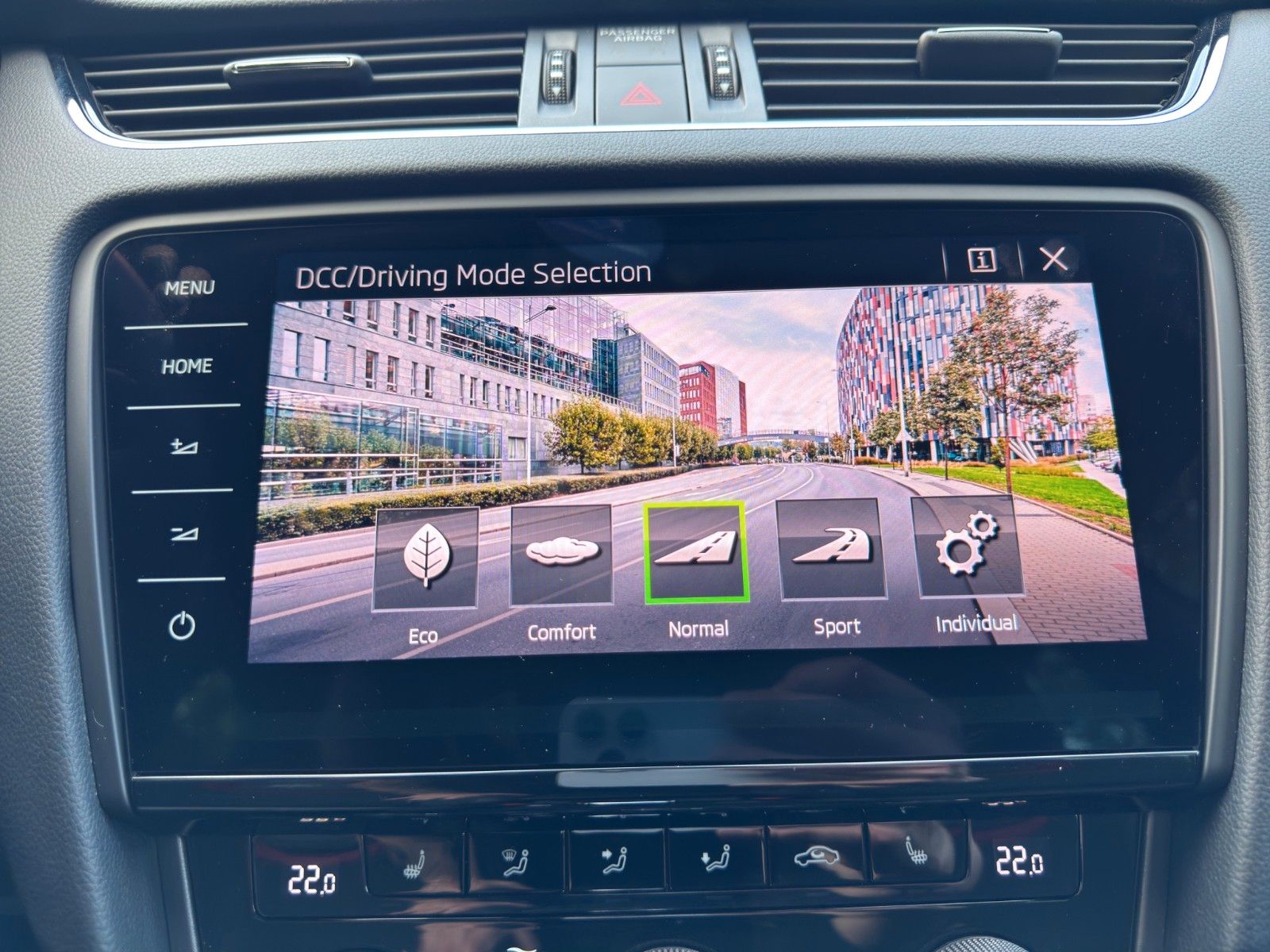 Fahrzeugabbildung SKODA 2.0 TSI*RS*DSG*SHZ*ACC*ViCo*Standheizung*