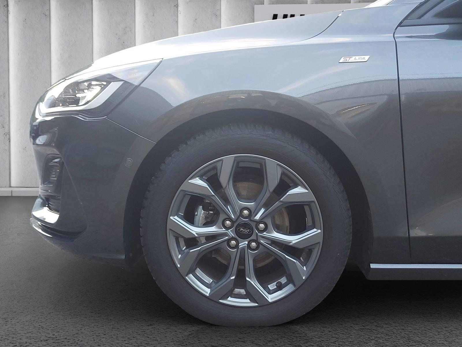 Ford Focus ST-Line X Turnier Aut.*AHK*ACC*HUD*KAM*NAV