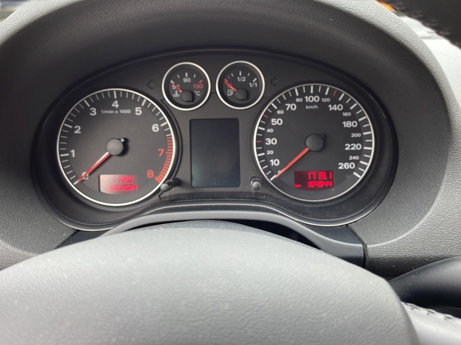 Fahrzeugabbildung Audi A3 Sportback 1.6 FSI Ambition/ Unfallfrei !!