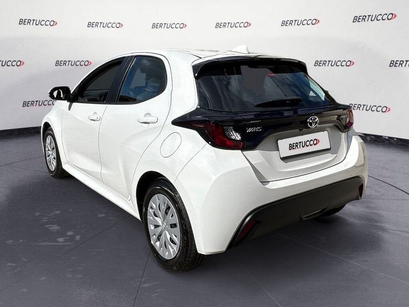Toyota Yaris 4ª serie 1.5 Hybrid 5 porte Active imagem 3