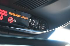 Fahrzeugabbildung Volvo XC60 R-Design D5 AWD *Luft*Pano*AHK*