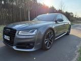 Audi S8 4.0 TFSI plus tiptronic quattro-Nachts|Massag - graue Audi S8