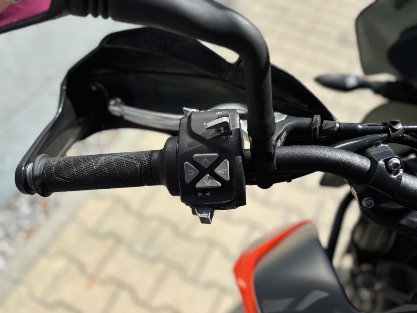 Fahrzeugabbildung KTM 890 Adventure