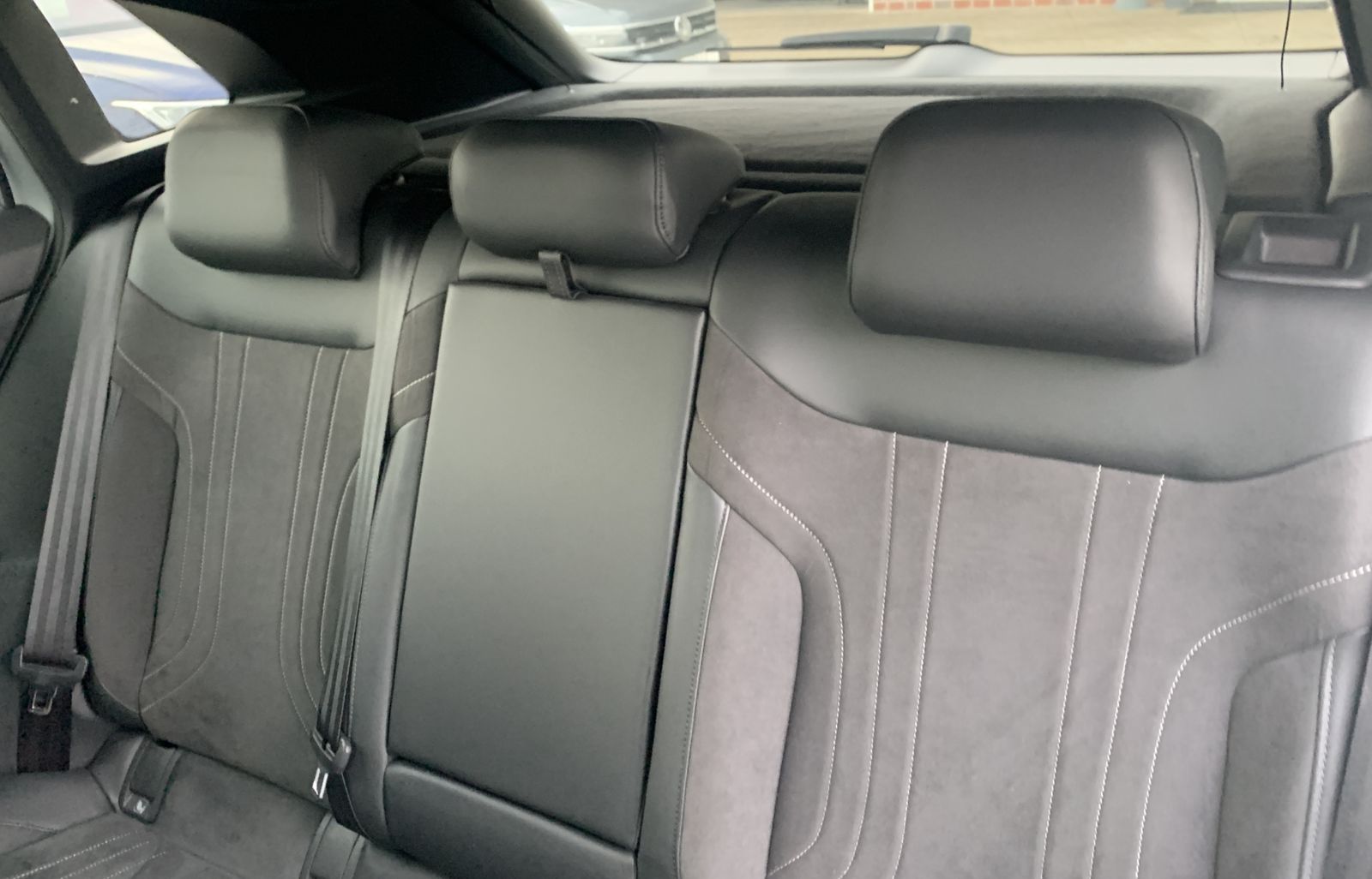 Fahrzeugabbildung Volkswagen ID.4 Pro Performance 150kW*Tech*Pano*LED-Matrix*