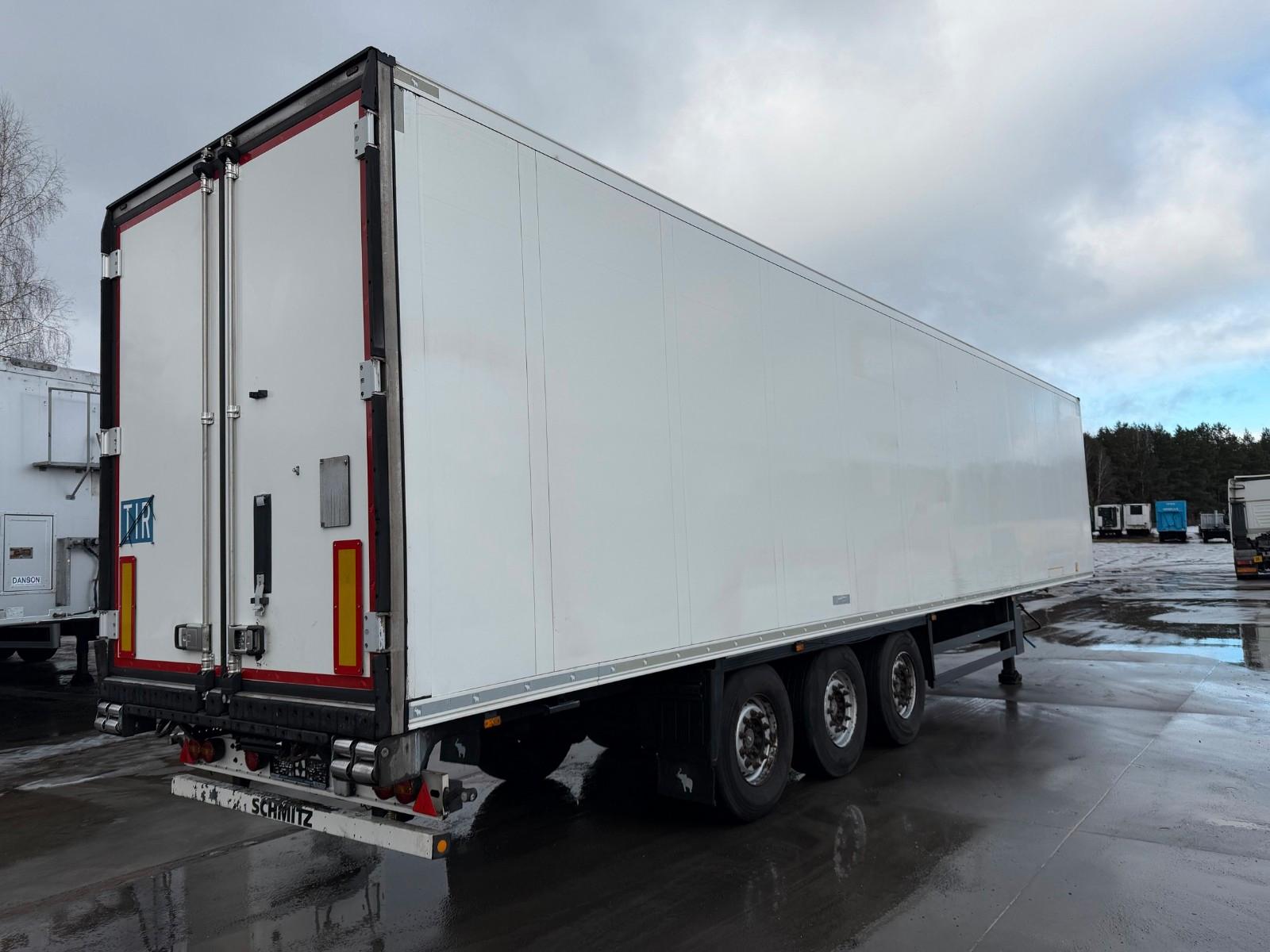 Schmitz Cargobull Thermo King SLXe 300 / damaged