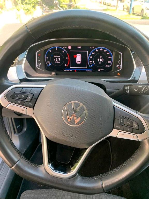 Image of Volkswagen Passat