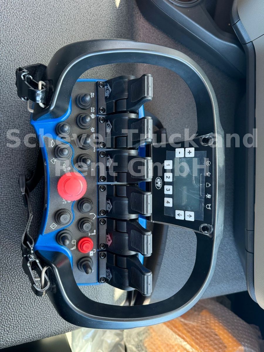 Fahrzeugabbildung MAN TGM 18.320 Dreiseitenkipper mit HMF 1320 K3 /4x2