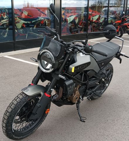 Husqvarna Svartpilen 401 2024