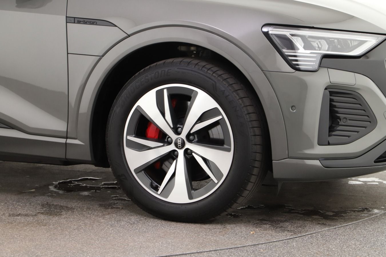 Audi Q8 e-tron - Bild 4