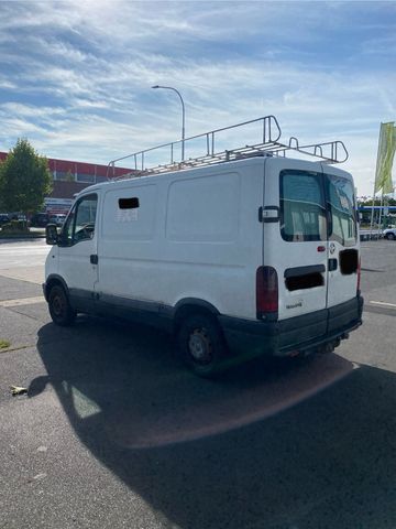 Nissan Interstar TÜV neu AHK