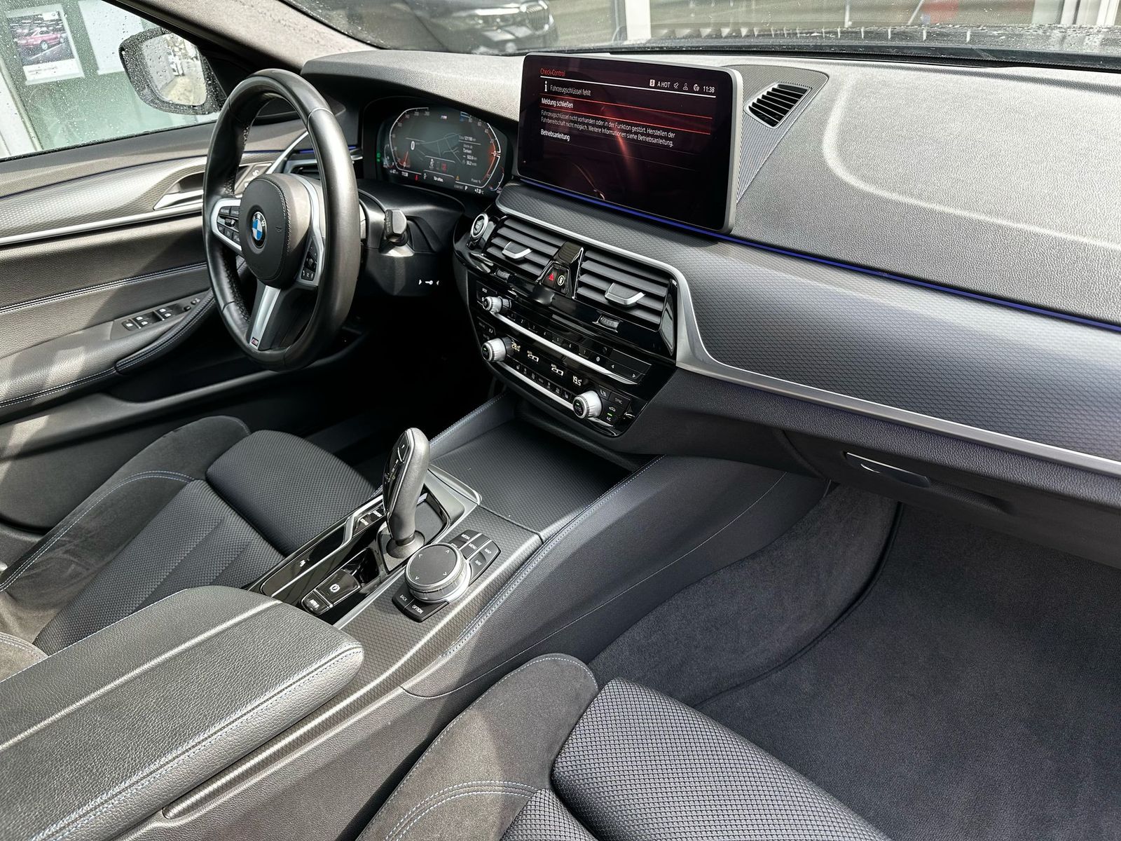 Fahrzeugabbildung BMW 520d Aut To Sport Aut M PAKET+SHADOW+VIRTU+PROF+
