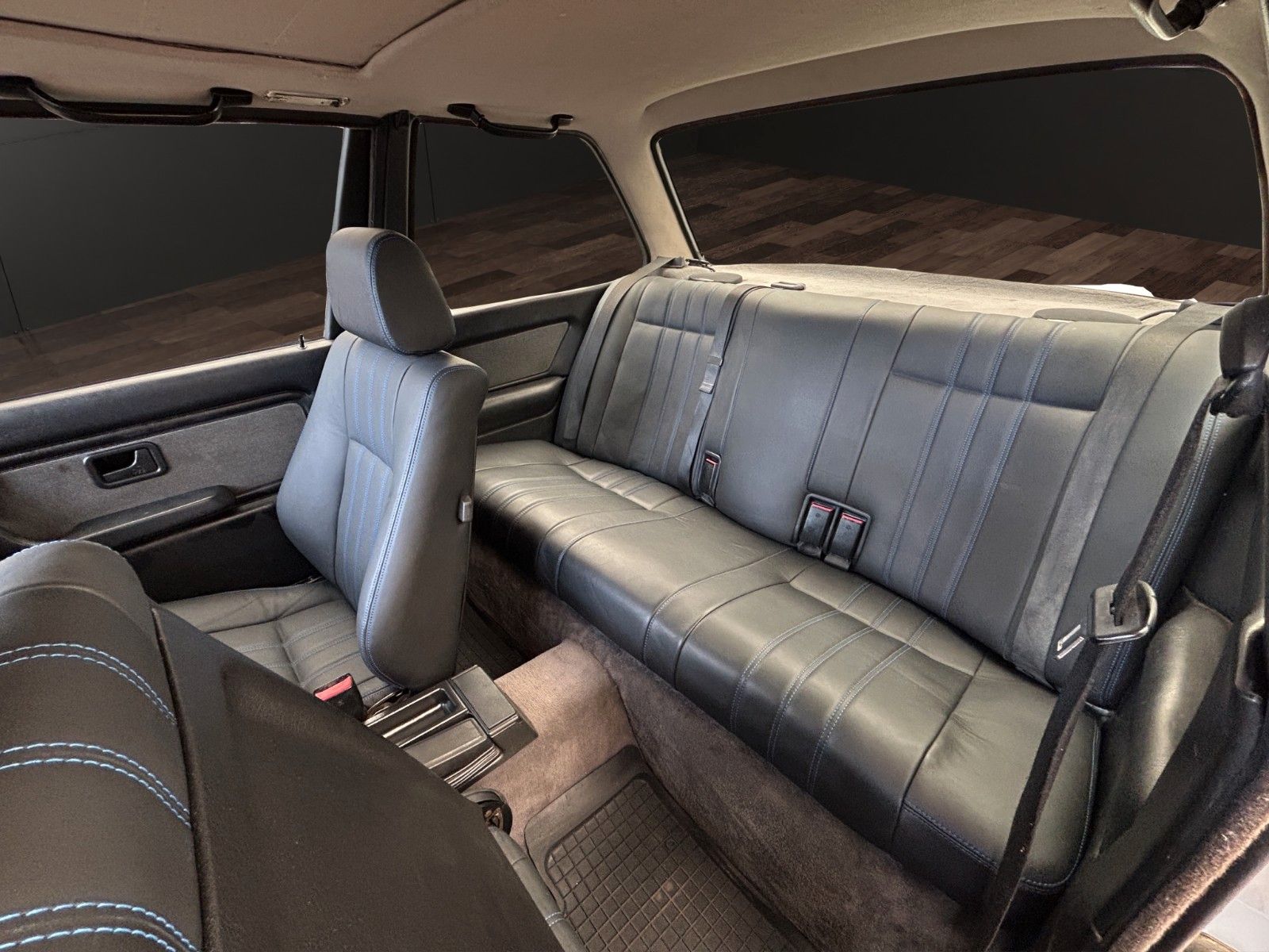 Fahrzeugabbildung BMW 320i E30/Automatik/Leder/H-Zulassung