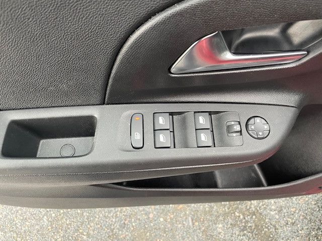 Fahrzeugabbildung Opel Corsa F 1.2 Turbo GS 74KW