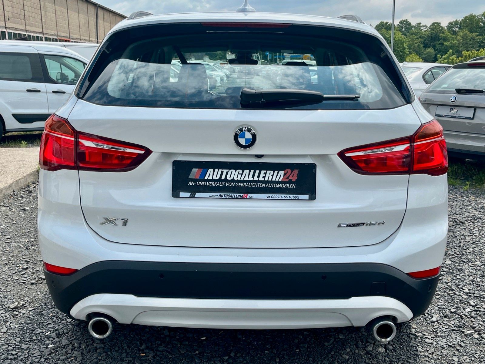 Fahrzeugabbildung BMW X1 sDrive18d Aut. Navi SPORTSITZE Alarm Kamera