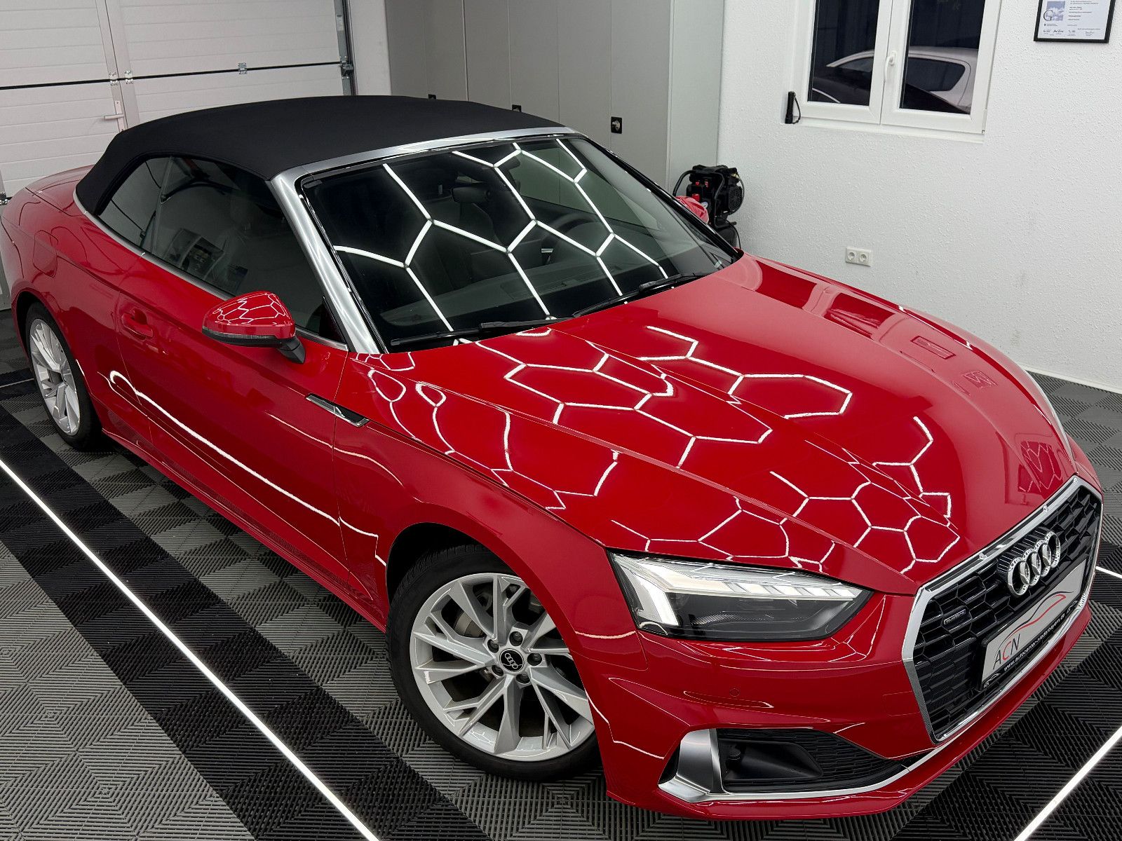 Fahrzeugabbildung Audi A5 Cabriolet 40 TFSI Quattro/AHK/MATRIX/VRTL PIT