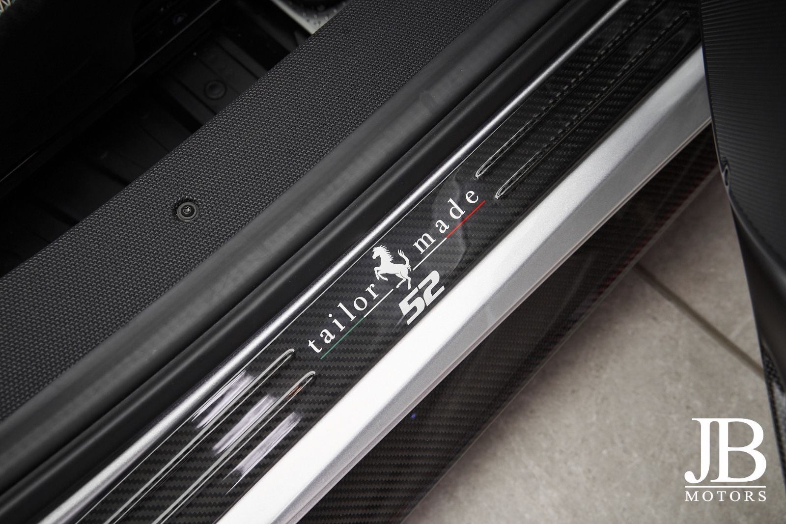 Fahrzeugabbildung Ferrari 488 Pista Spider Tailormade Special Carbon Lift