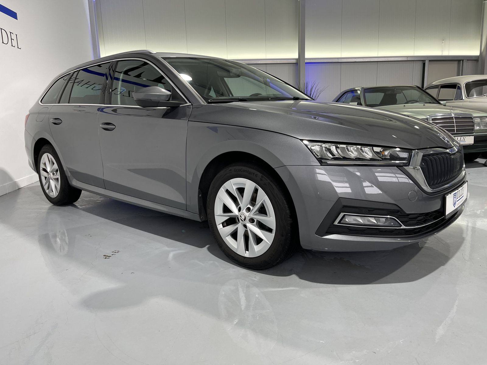 Fahrzeugabbildung SKODA Octavia 2.0 TDI*Style*AHK*LED*Navi*HeadUP*