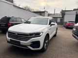 Volkswagen Touareg 3.0 V6 TDI 170kW 4MOT Tiptr. R-Line ... - Volkswagen Touareg in Duisburg