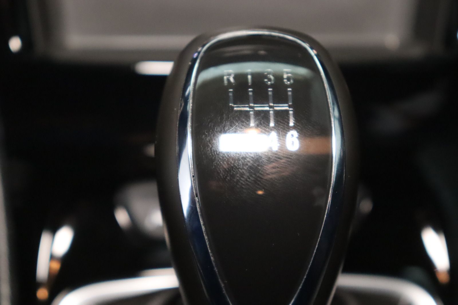 Fahrzeugabbildung Opel Astra K 1.2 i * Navi * LED * 1. Hand