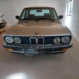BMW Bmw E28 520i 6 Zylinder  wenig Kilometer - BMW 520: E28