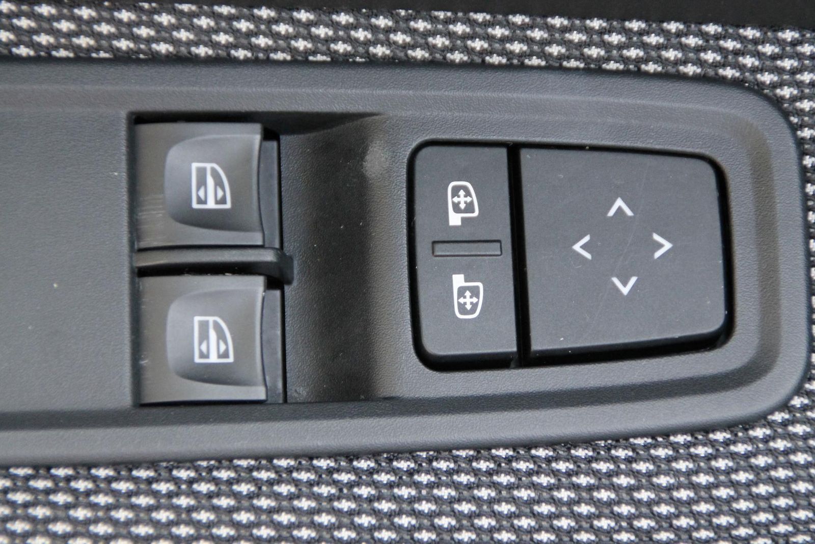 Fahrzeugabbildung Dacia Sandero III Comfort TCe 100 ECO-G