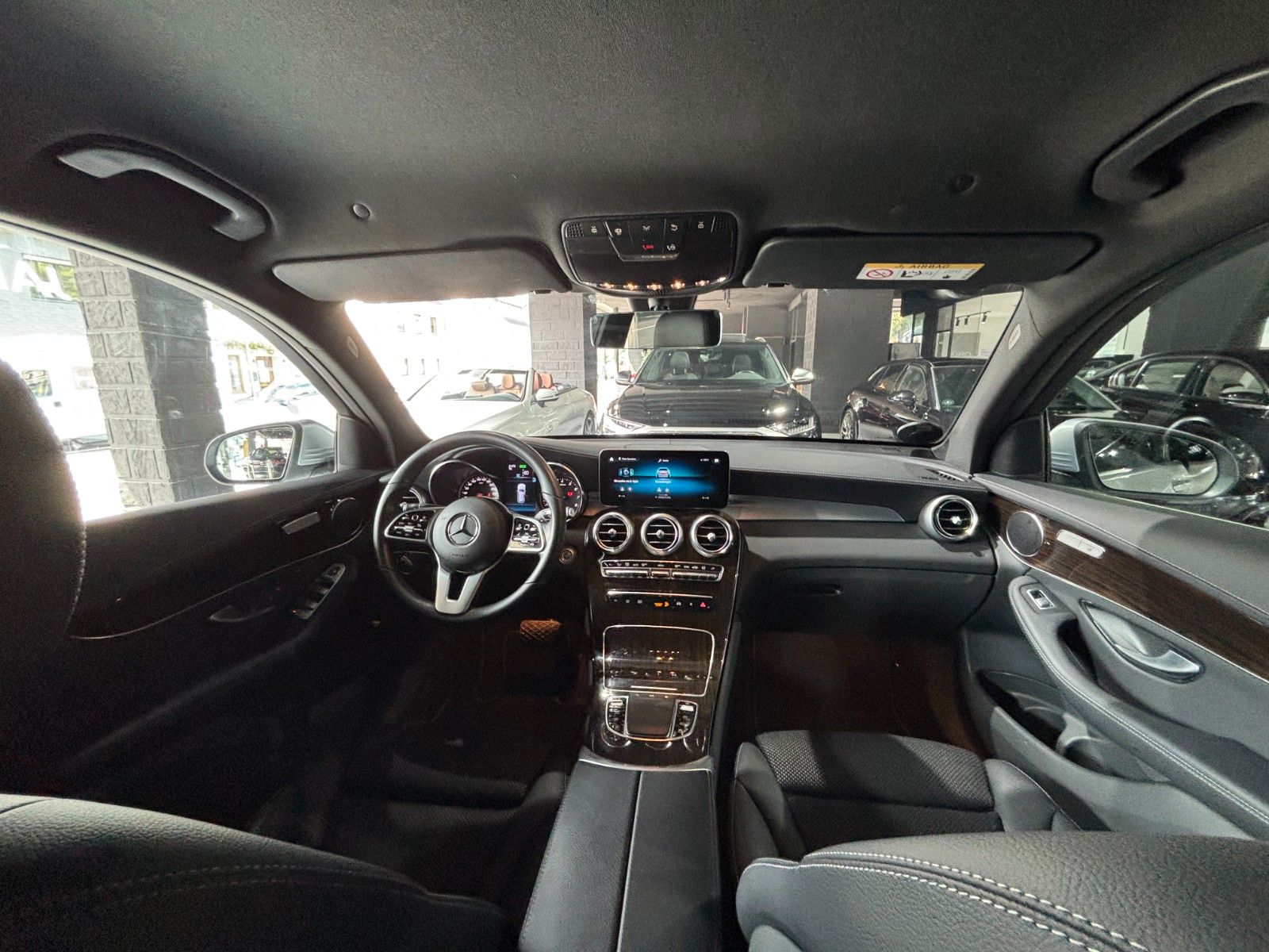 Fahrzeugabbildung Mercedes-Benz GLC 200 4Matic /MULTIMEDIA MBUX/KAMERA/SHZ