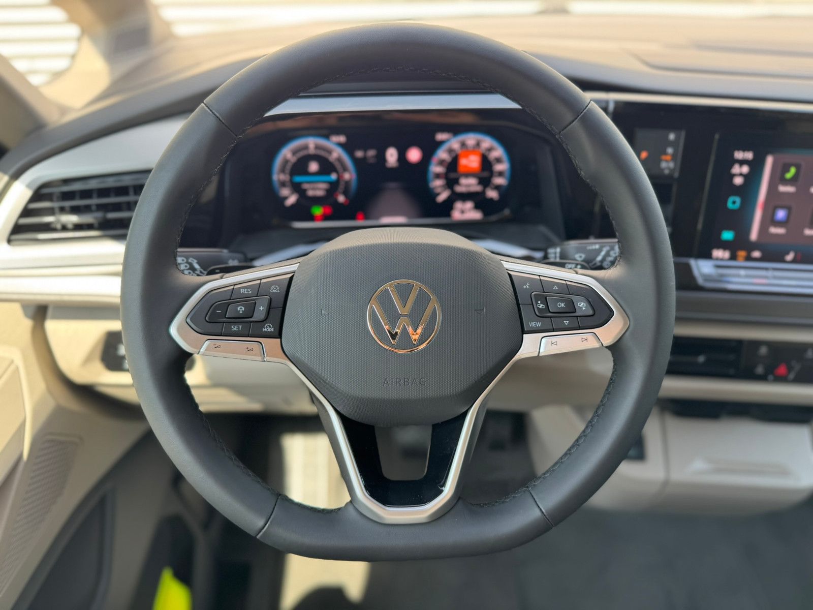 Fahrzeugabbildung Volkswagen T7 California Coast 2.0 TDI DSG Navi AHK