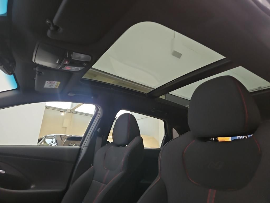 Fahrzeugabbildung Hyundai i30 1.5 T-GDI 7-DCT N-Line 2xKlima Navi LED PDC