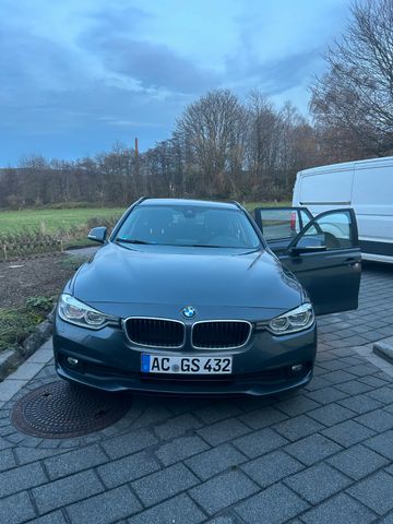 BMW 316d Touring Advantage Aut/NAVI/LED/2 Hand