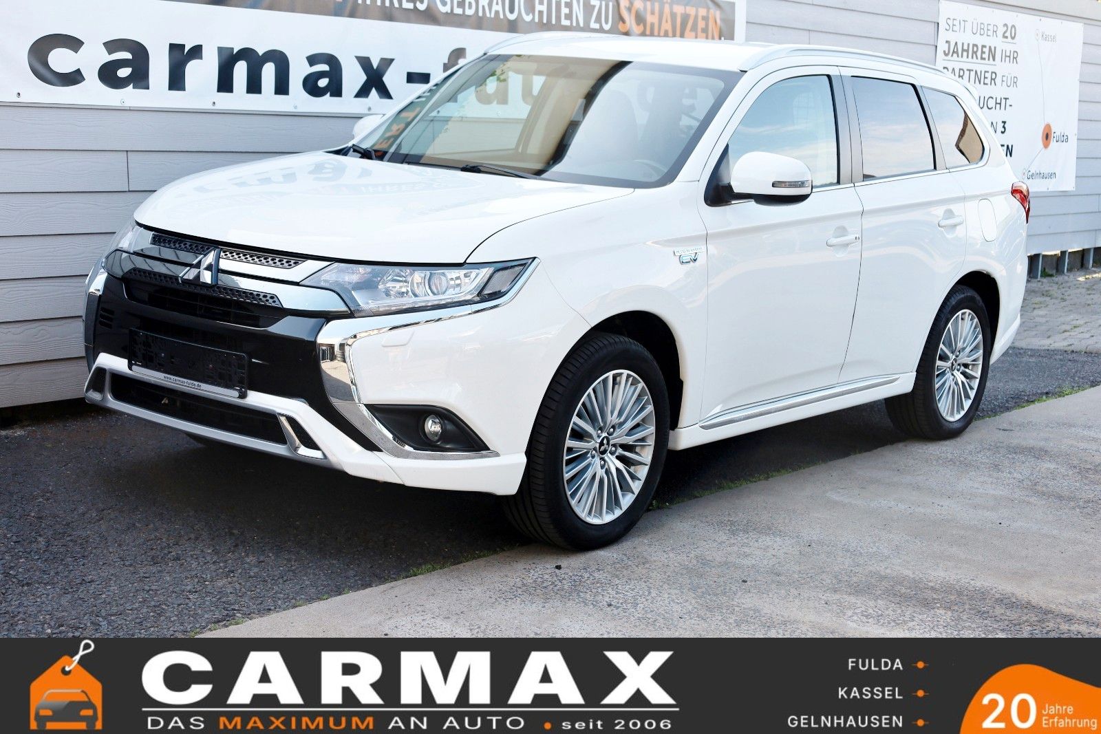 Fahrzeugabbildung Mitsubishi Outlander PHEV 4WD SH,PDC,Kamera,AHK,SR+WR