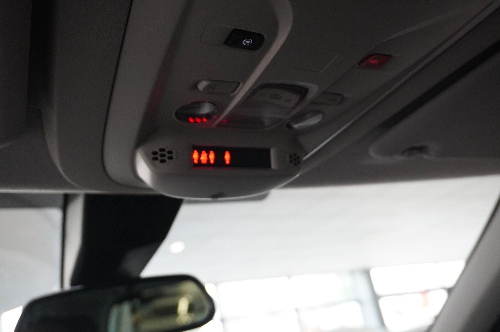 Fahrzeugabbildung Opel Combo-e LIFE ELEGANCE 11KW NAVI/KAMERA/VIRT./DAB
